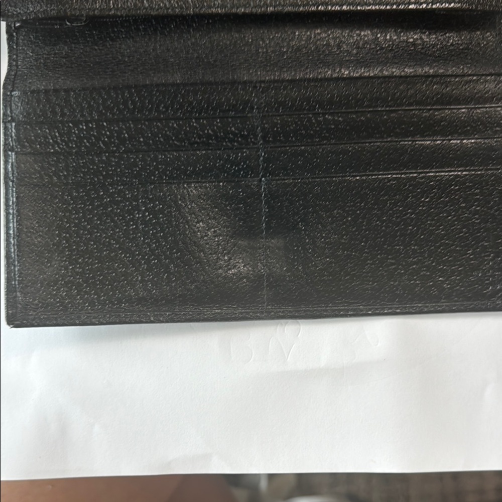 Authentic GUCCI Vintage G Clip Black Leather Long Flap
Wallet Purse - Picture 5 of 6
